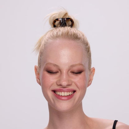 Smart Magnetic Hair Clips – Quick, Secure & Comfortable Hair Styling Solution