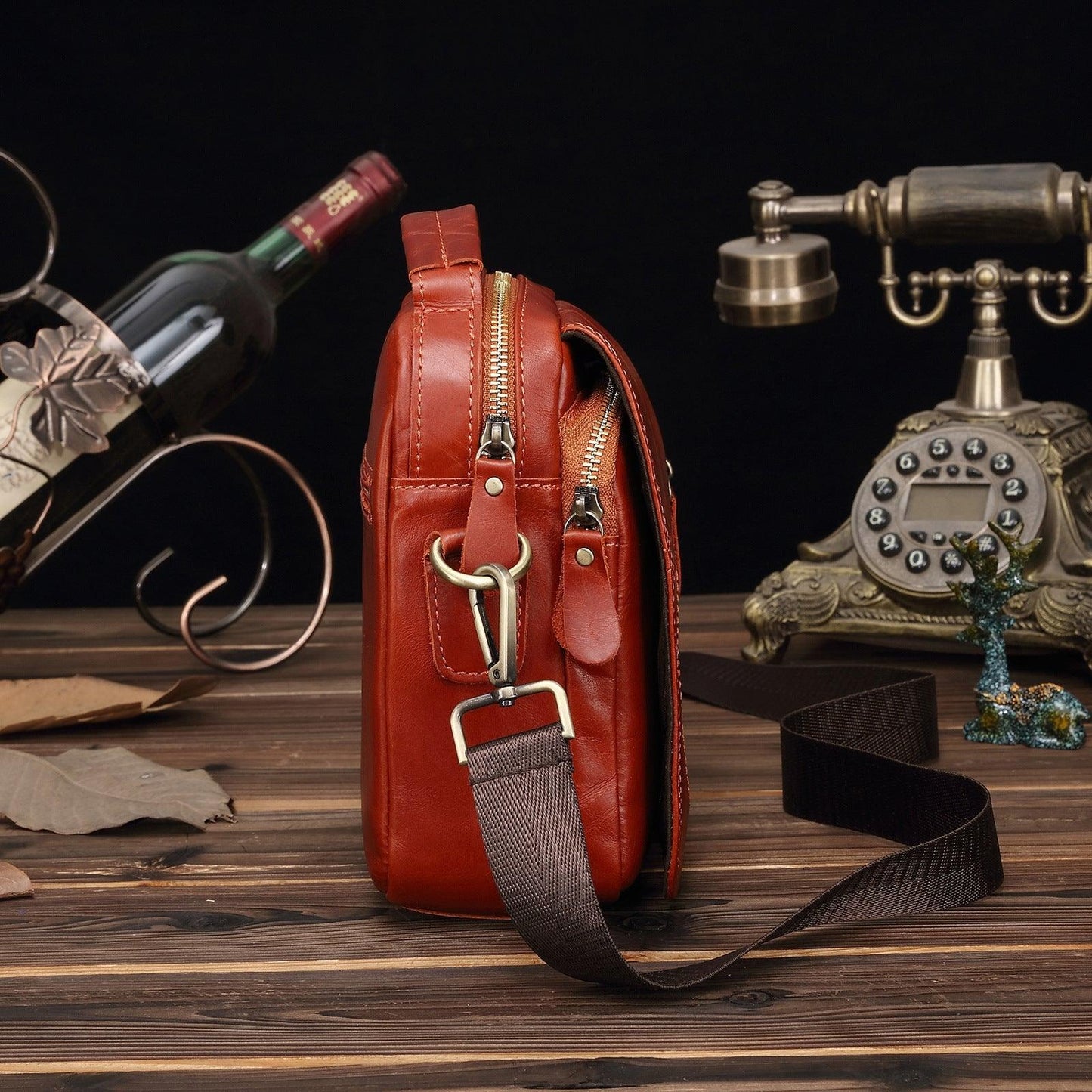 Woosir Vintage Red-Brown Leather Messenger Bag for Men